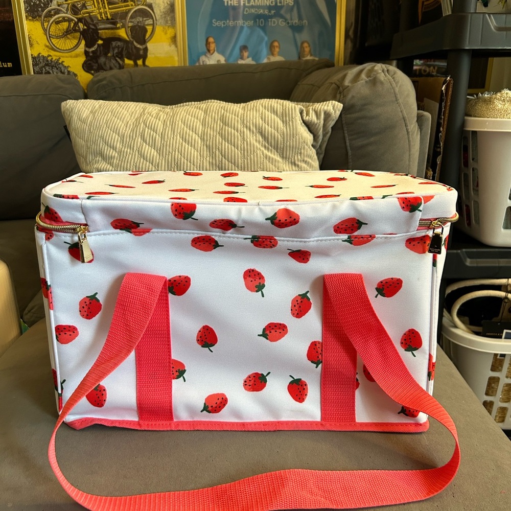 Kate Spade Strawberry Print Cooler Bag — NWT! - Picture 2 of 5